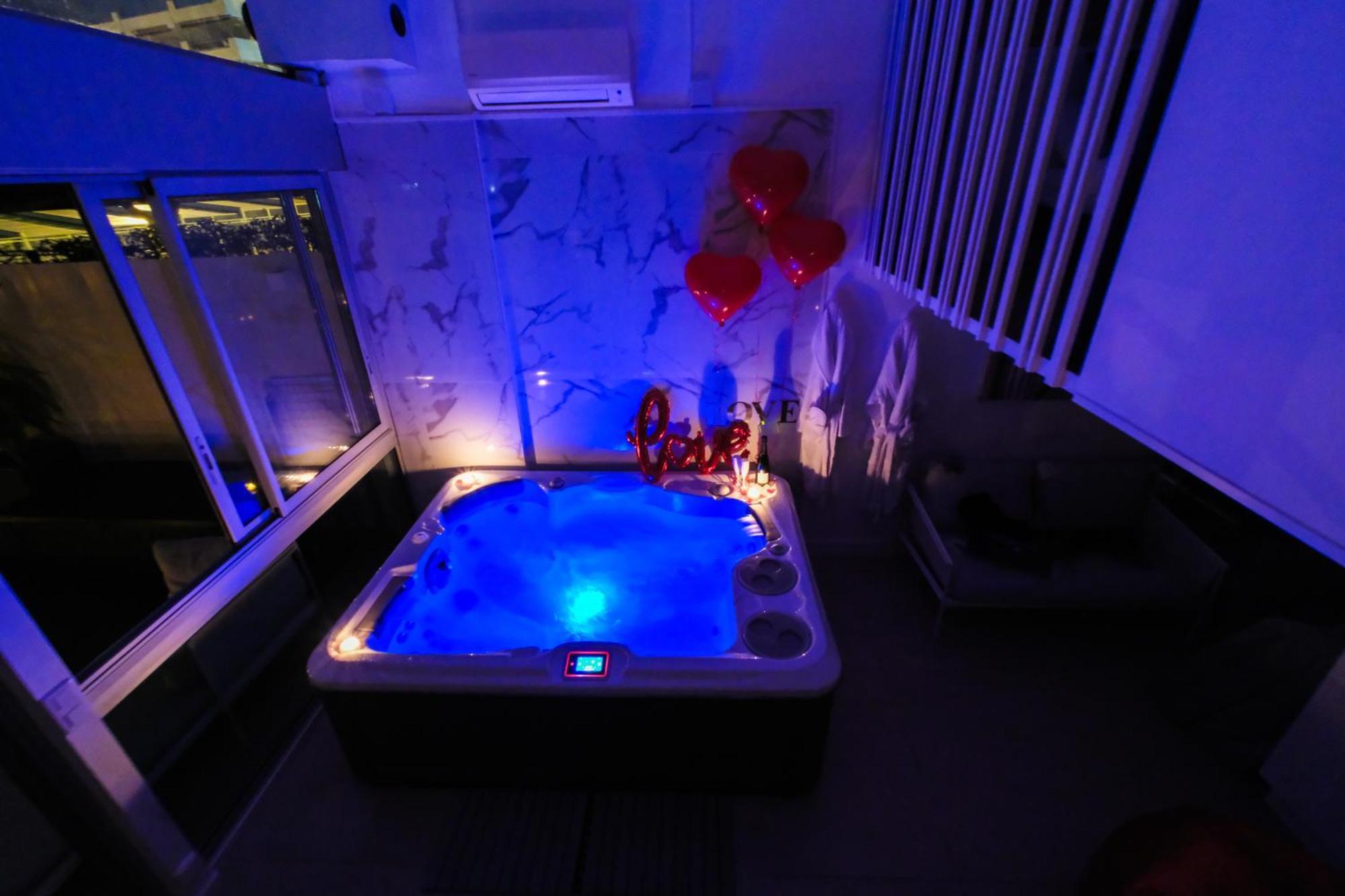 Villa Bono Jacuzzi & Spa Saint-Laurent-du-Var Ngoại thất bức ảnh